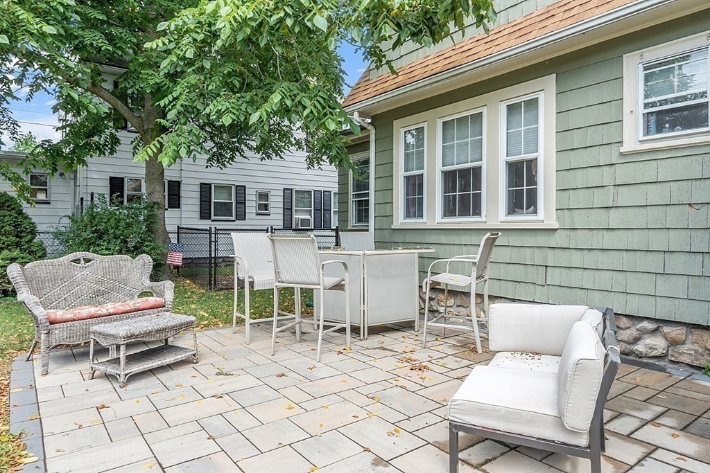 2 Devens Road Worcester, MA 01606 - Photo 8 of 35