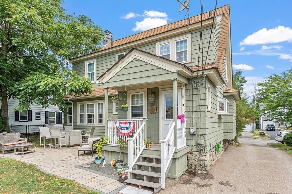 2 Devens Road Worcester, MA 01606 - Photo 10 of 35