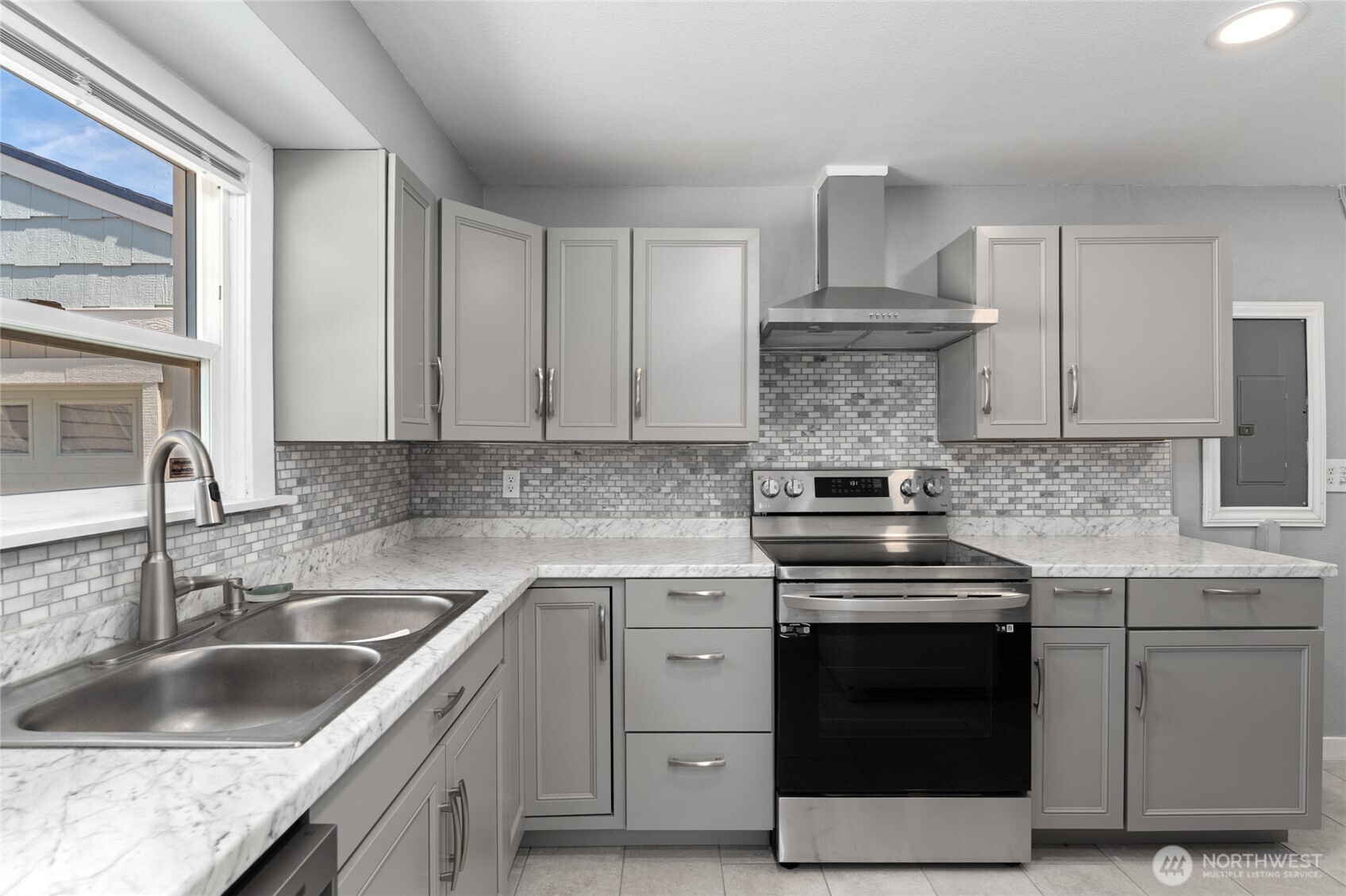 18 F Street Northeast Ephrata, WA 98823 - Photo 11 of 28