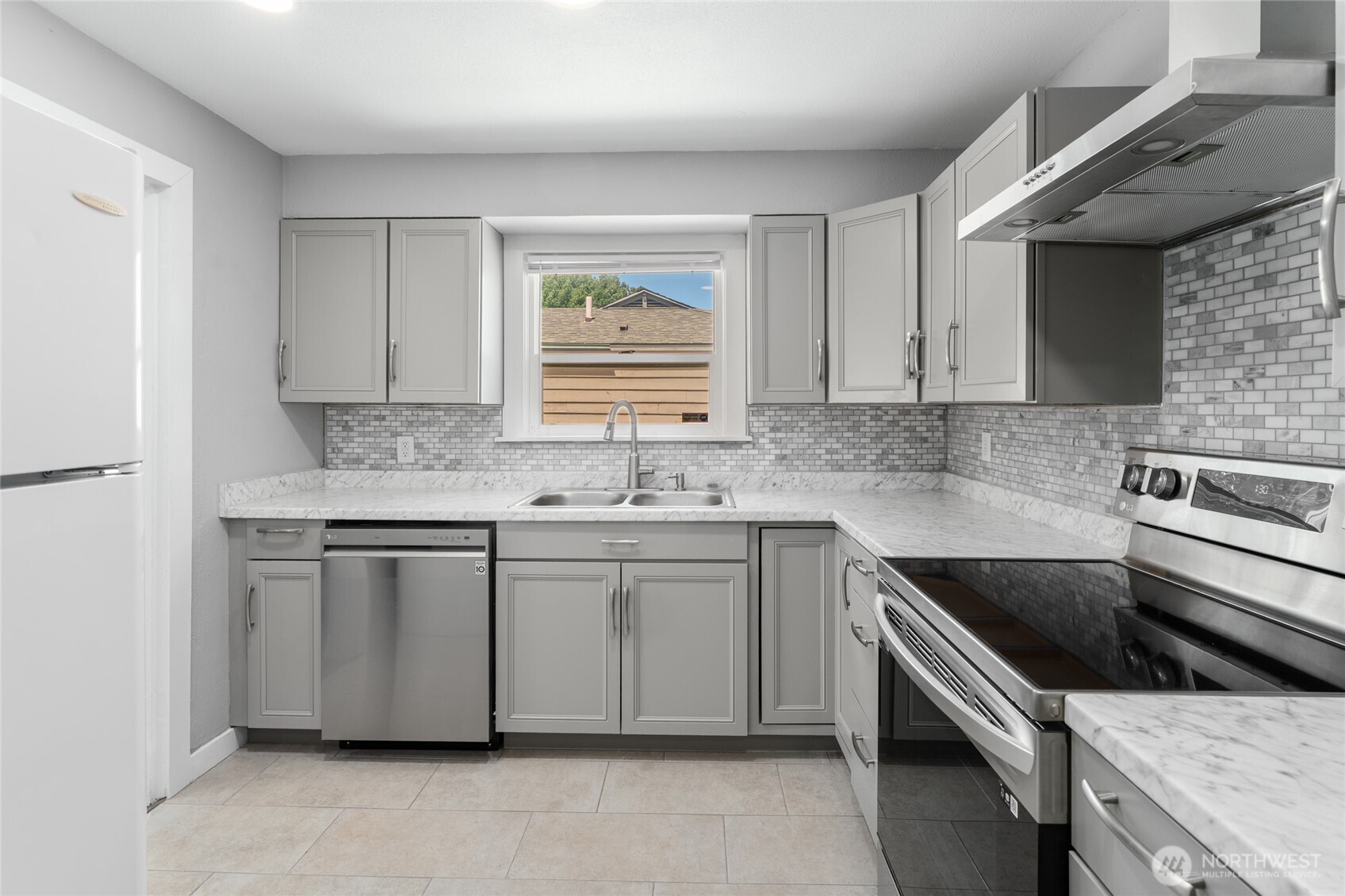 18 F Street Northeast Ephrata, WA 98823 - Photo 10 of 28