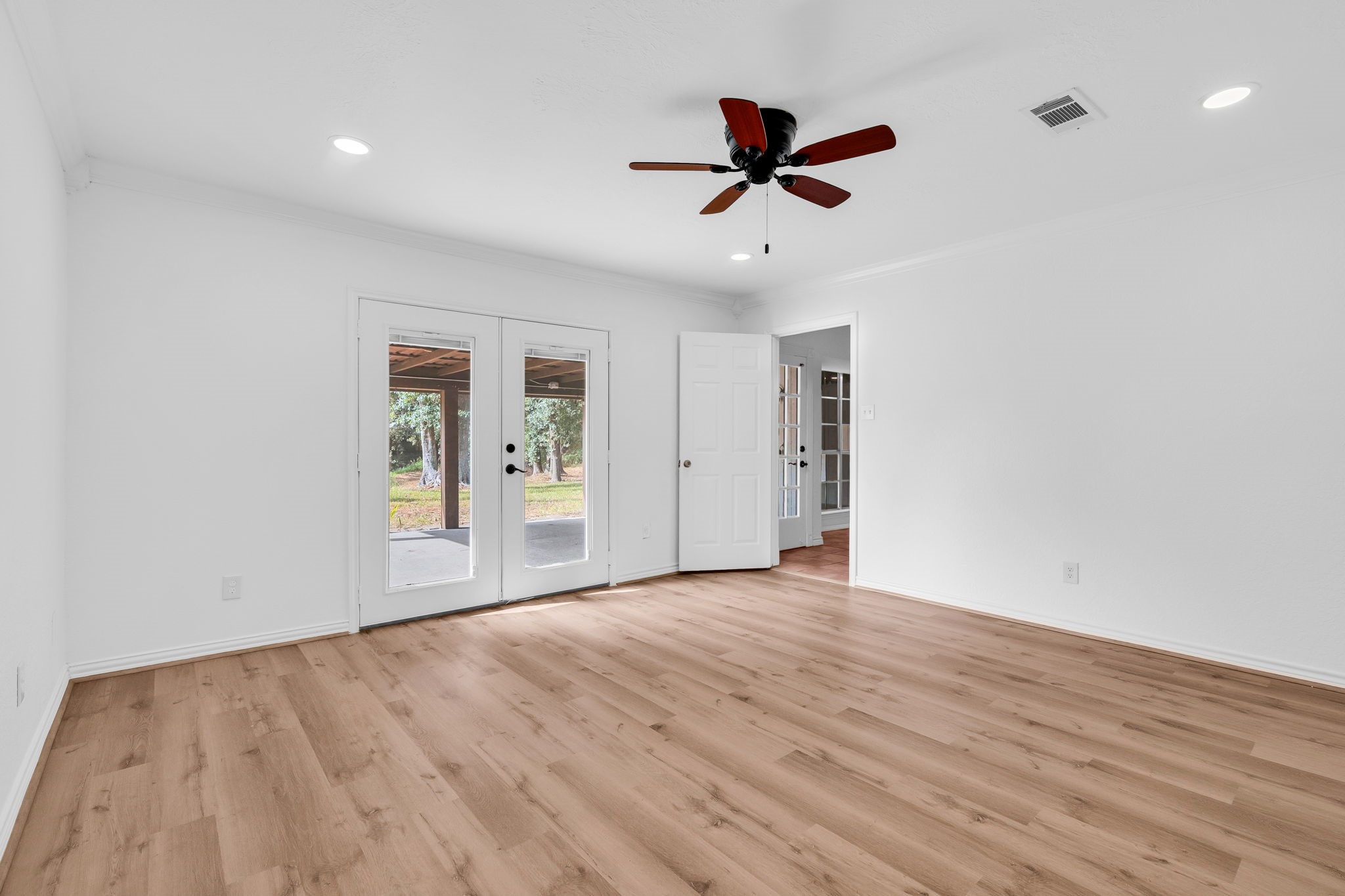 19811 Sagging Oaks Drive Spring, TX 77388 - Photo 18 of 35 a view of empty room with wooden floor and window