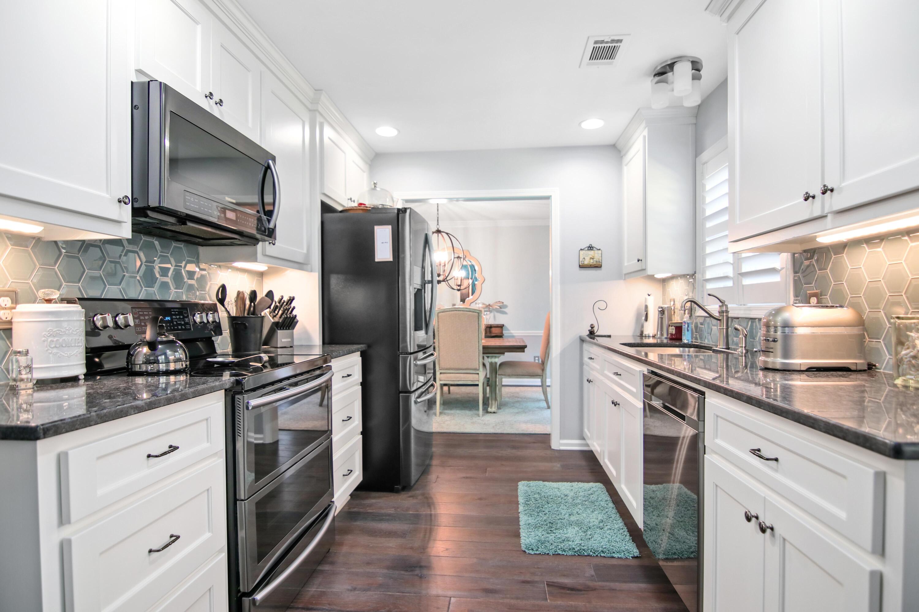 8253 Longridge Road Charleston, SC 29418 - Photo 16 of 53 8253LongridgeRd-CasaVerdemediaLLC40