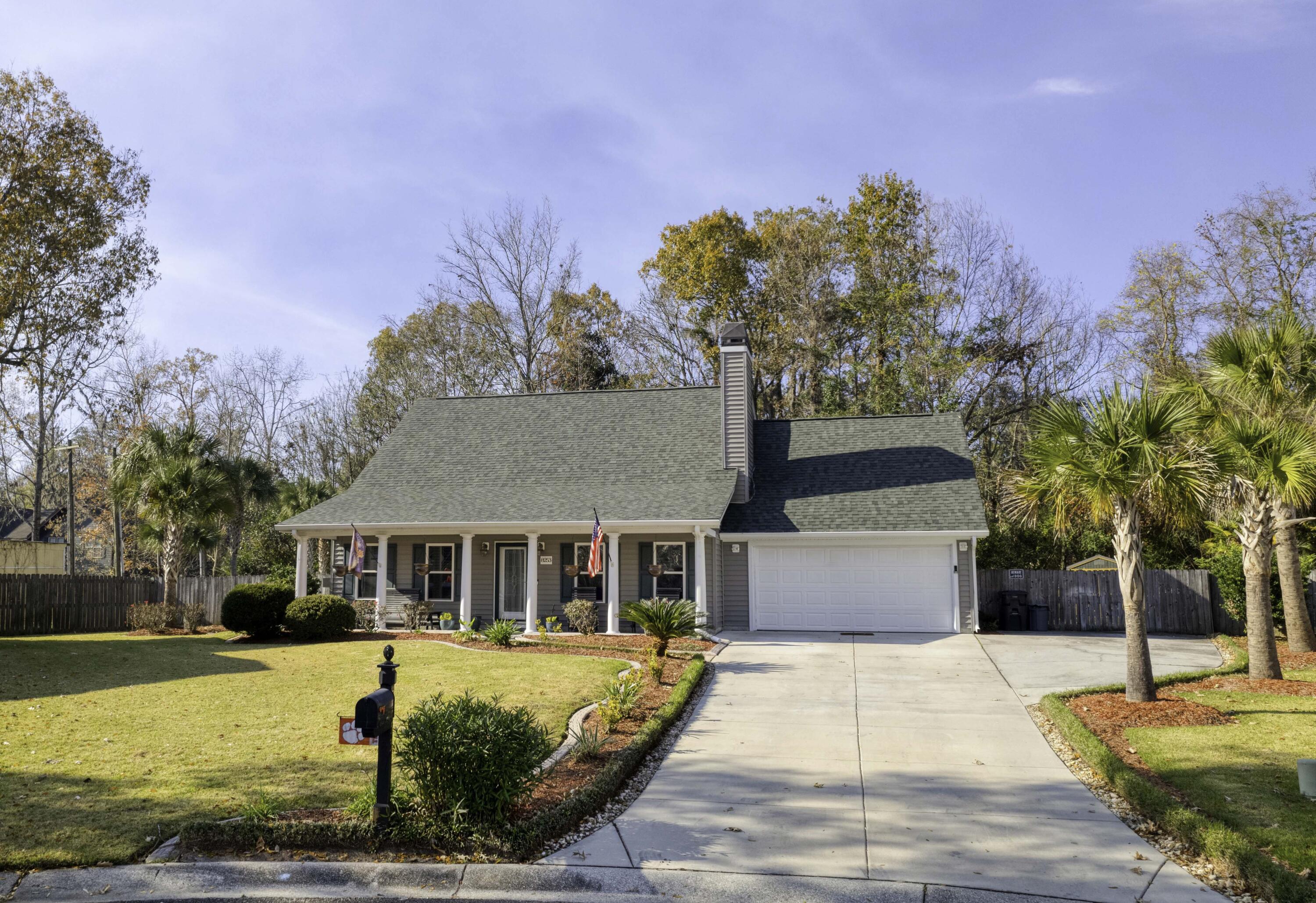 8253 Longridge Road Charleston, SC 29418 - Photo 4 of 53 8253LongridgeRd-CasaVerdemediaLLC1