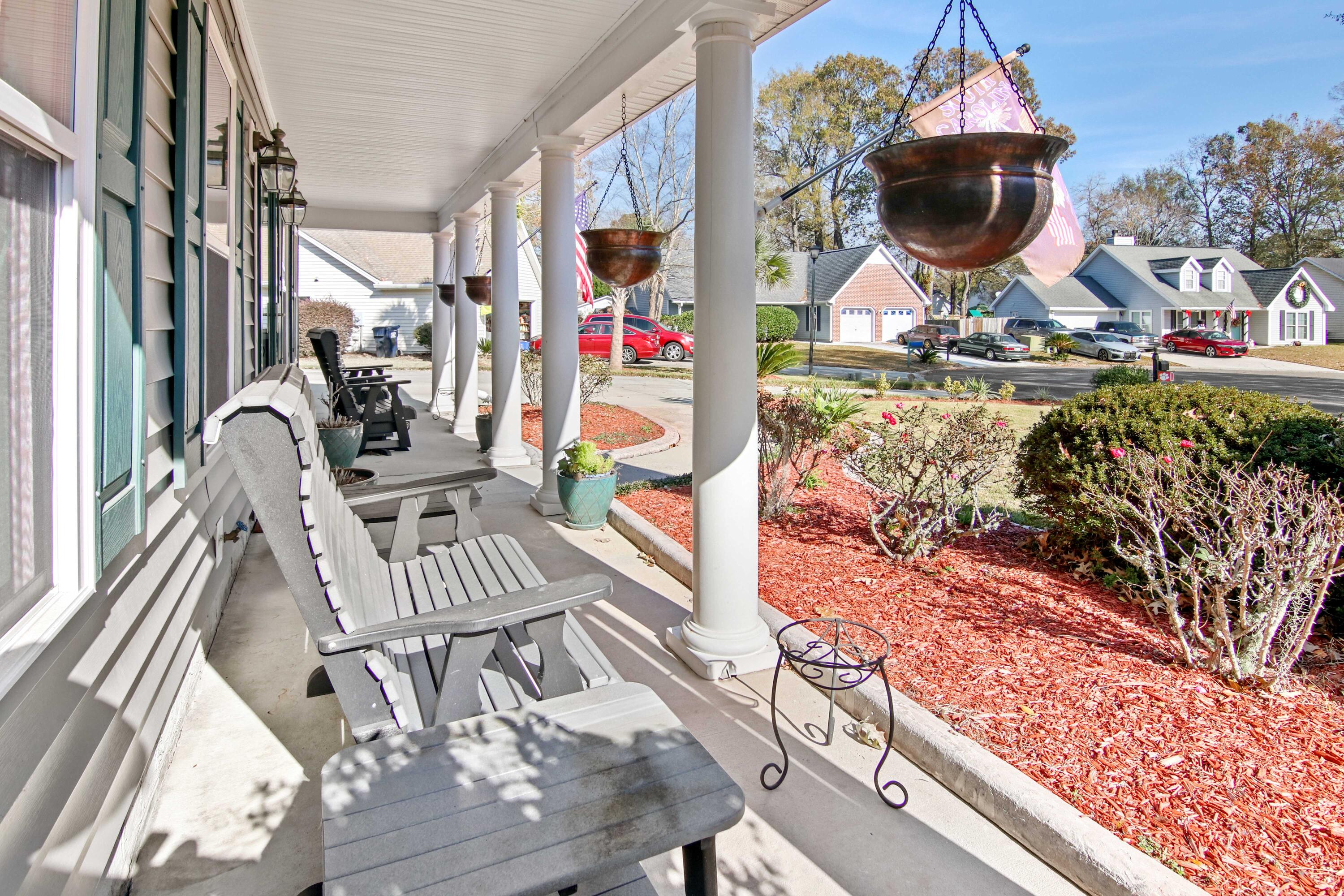 8253 Longridge Road Charleston, SC 29418 - Photo 5 of 53 8253LongridgeRd-CasaVerdemediaLLC57