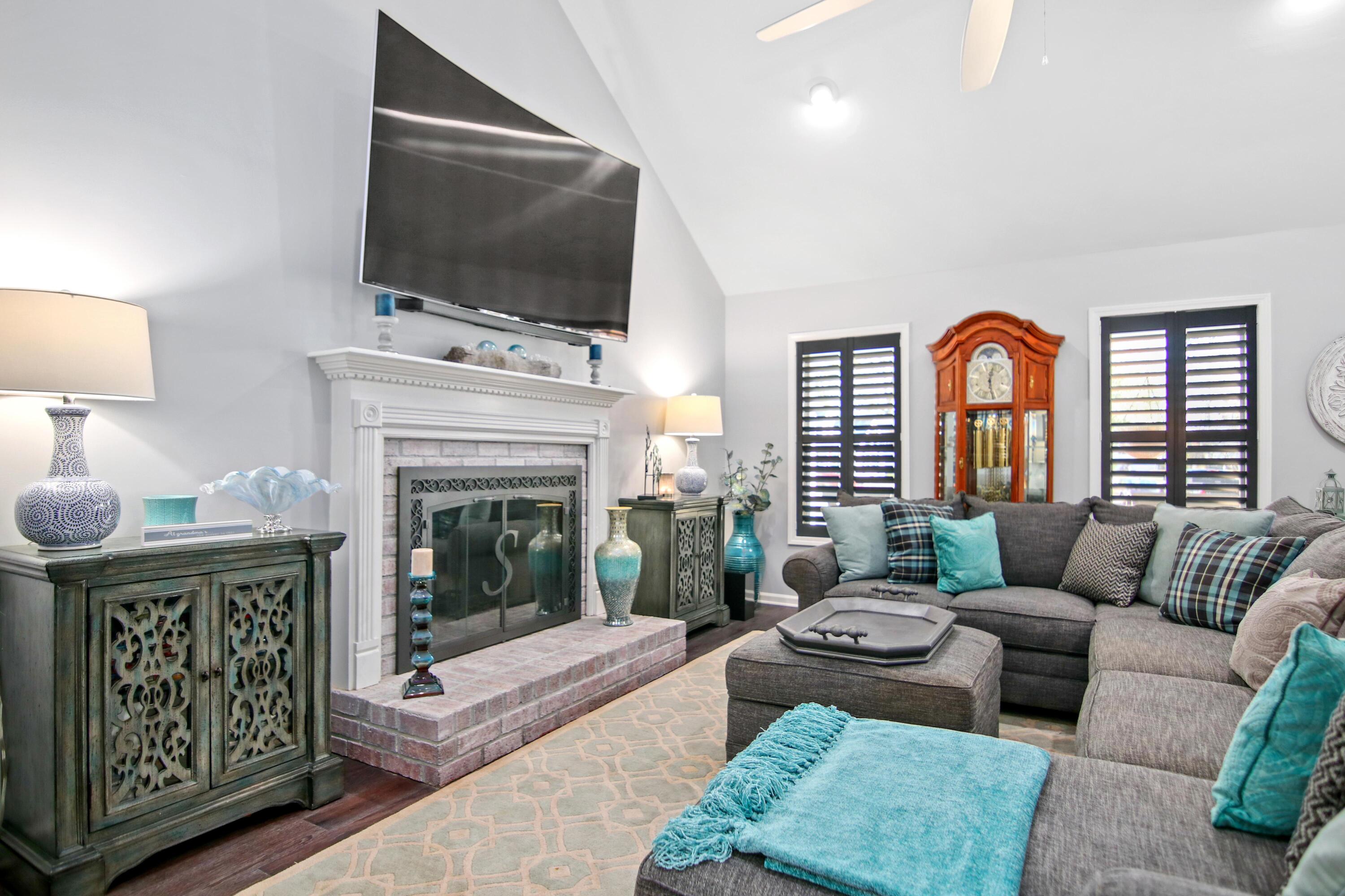 8253 Longridge Road Charleston, SC 29418 - Photo 6 of 53 8253LongridgeRd-CasaVerdemediaLLC27