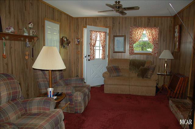 12061 Wells Road Petersburg, MI 49270 - Photo 9 of 19 Den