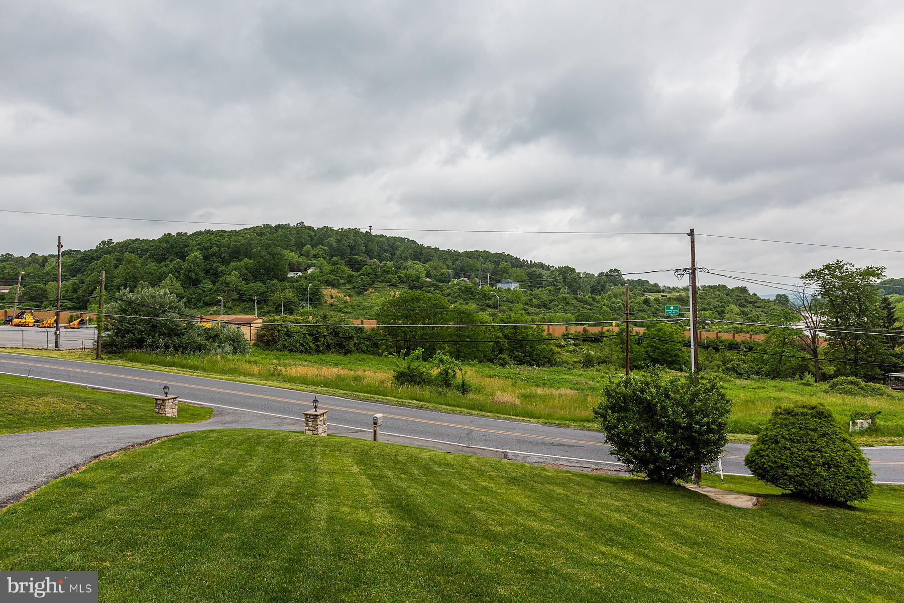 748 Old Lancaster Pike Reading, PA 19607 - Photo 17 of 118 Front Porch Views