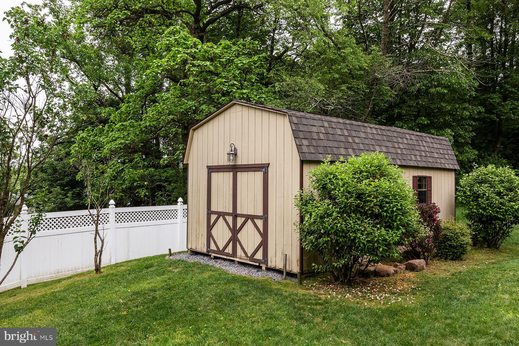 748 Old Lancaster Pike Reading, PA 19607 - Photo 91 of 118 Large Shed - Privacy Fence