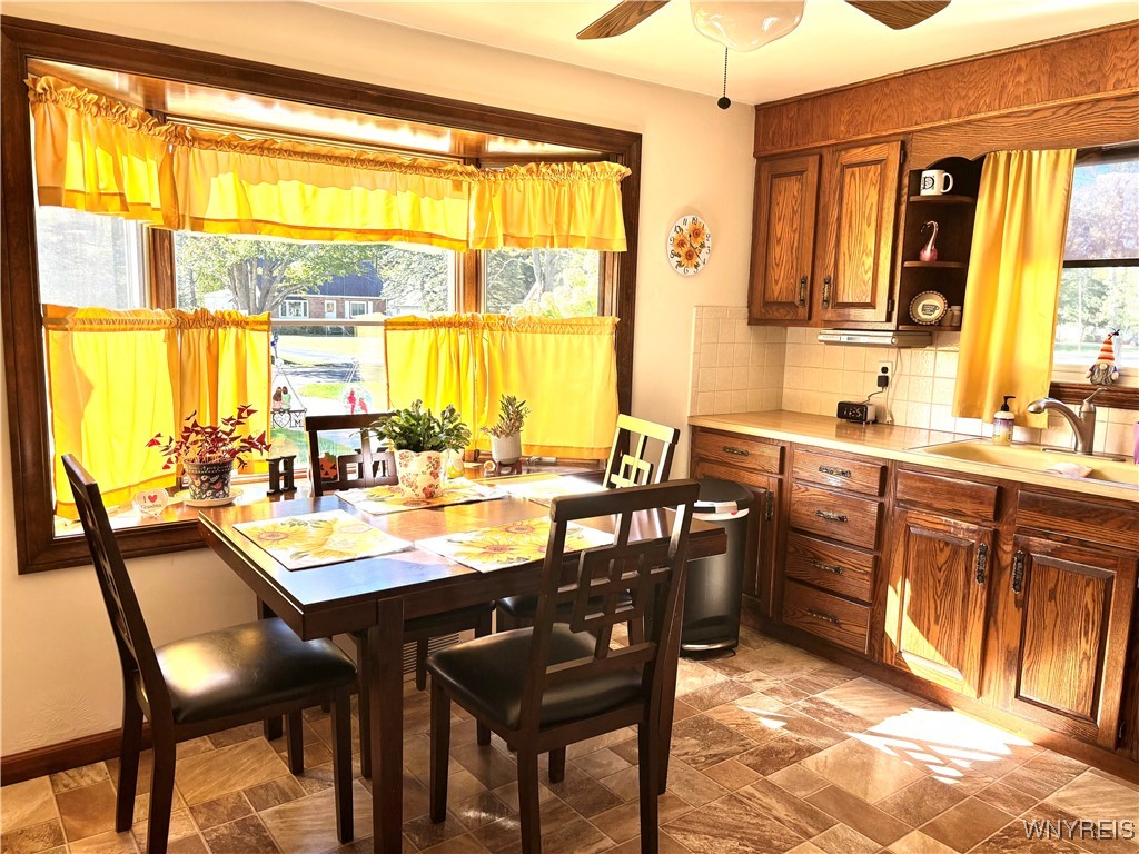 122 Strasmer Road Cheektowaga, NY 14043 - Photo 3 of 34