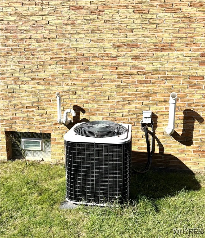 122 Strasmer Road Cheektowaga, NY 14043 - Photo 32 of 34 Central Air