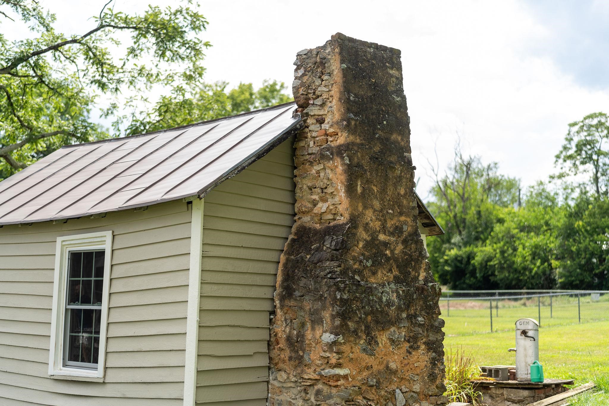 2302 Lee Highway Mount Sidney, VA 24467 - Photo 56 of 75 a backyard of a house