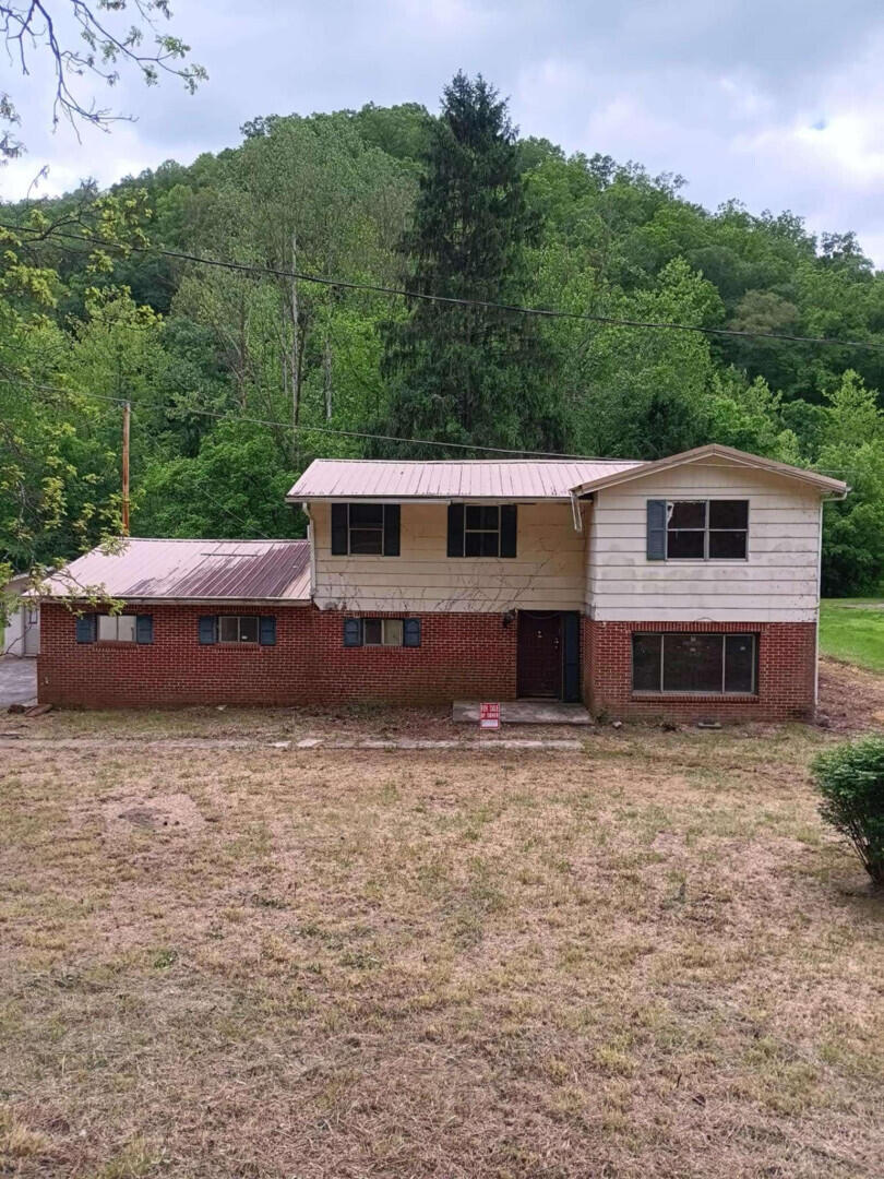 1700 Wolfe Creek Road Martin, KY 41649 - Photo 1 of 14 1700NorthWolfeCreekRoad_56534_1