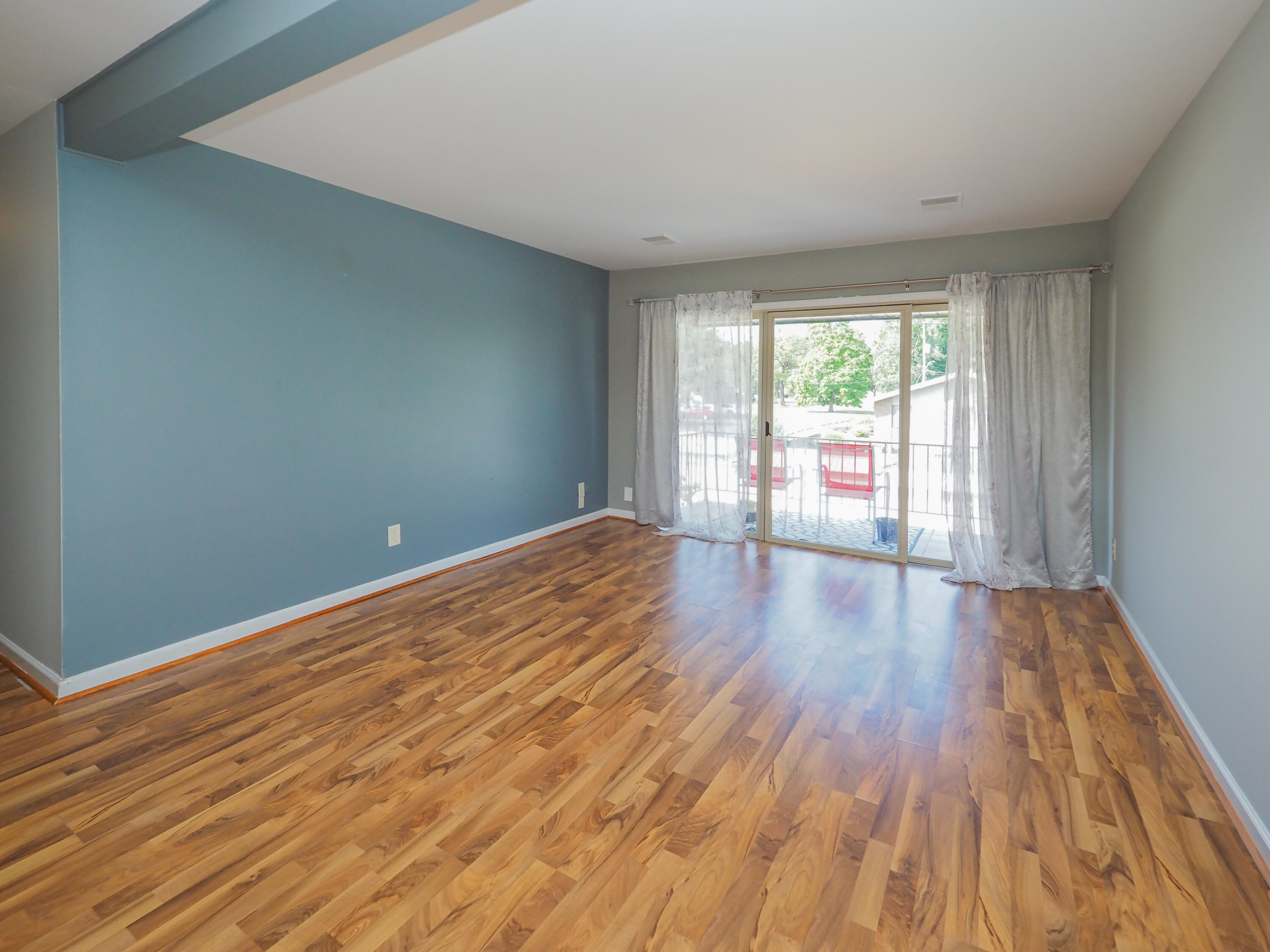 748 West Kilgore Road, Unit 306 Kalamazoo, MI 49008 - Photo 6 of 18 748 W Kilgore 306-106