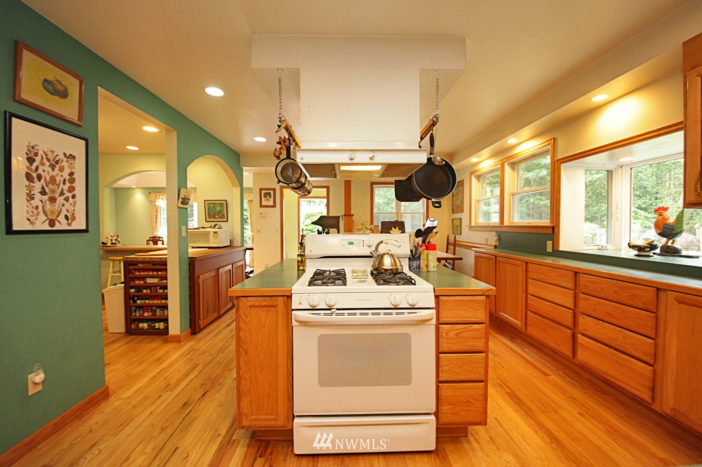 5198 South Strider Road Langley, WA 98260 - Photo 5 of 15 Gallery Image 5