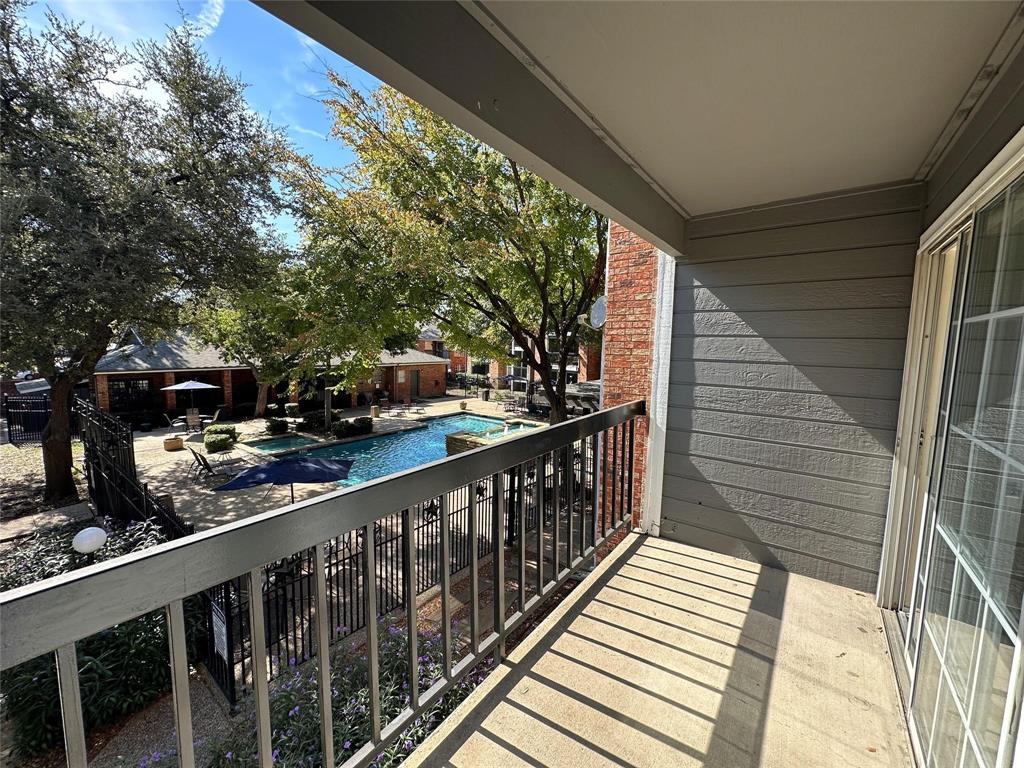 18333 Roehampton Drive, Unit 223 Dallas, TX 75252 - Photo 2 of 18 Gallery Image 2