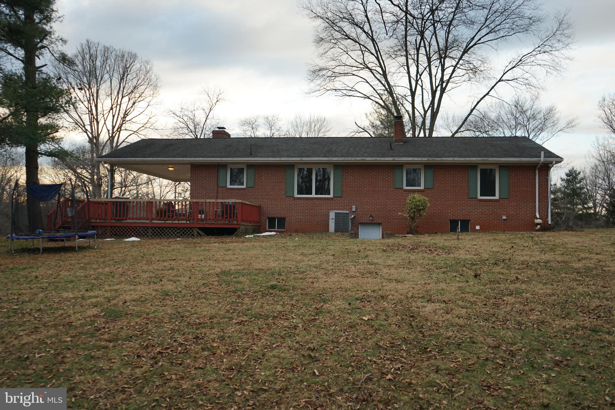 9509 Lees Mill Road Warrenton, VA 20186 - Photo 2 of 17 Back of home