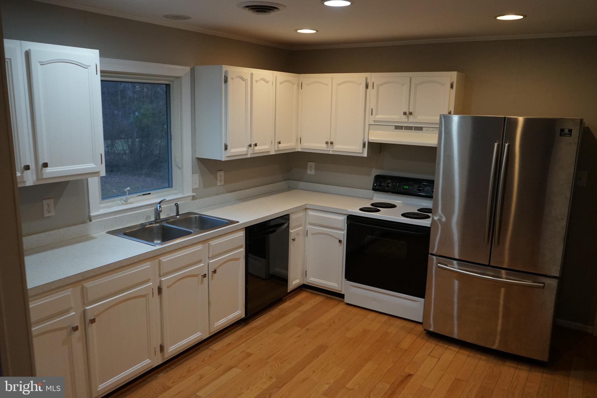 9509 Lees Mill Road Warrenton, VA 20186 - Photo 3 of 17 Kitchen
