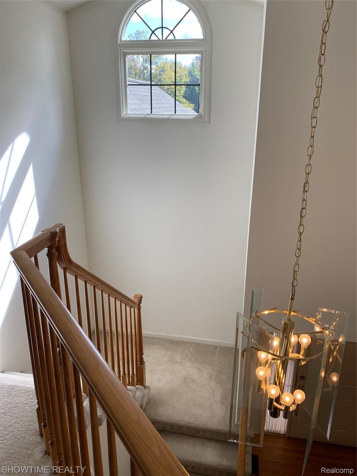 1190 Bluebird Drive Rochester, MI 48307 - Photo 27 of 31 00B6F188-B935-4BA2-9922-E20C04E17439.jpeg
