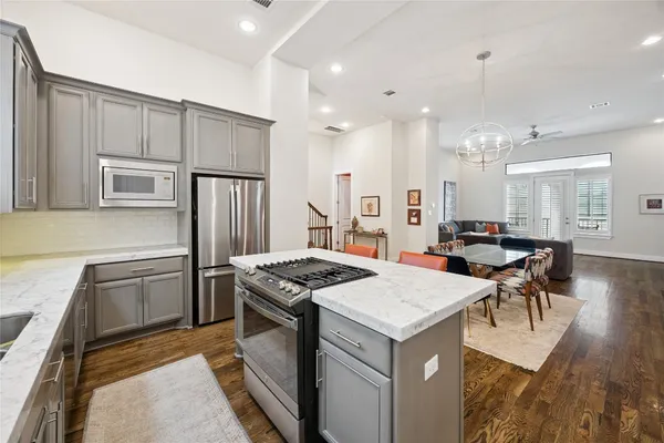 $4,500 | 4721 Banning Drive, Unit E, Houston, TX 77027