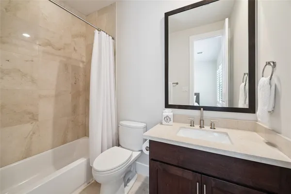 $4,500 | 4721 Banning Drive, Unit E, Houston, TX 77027
