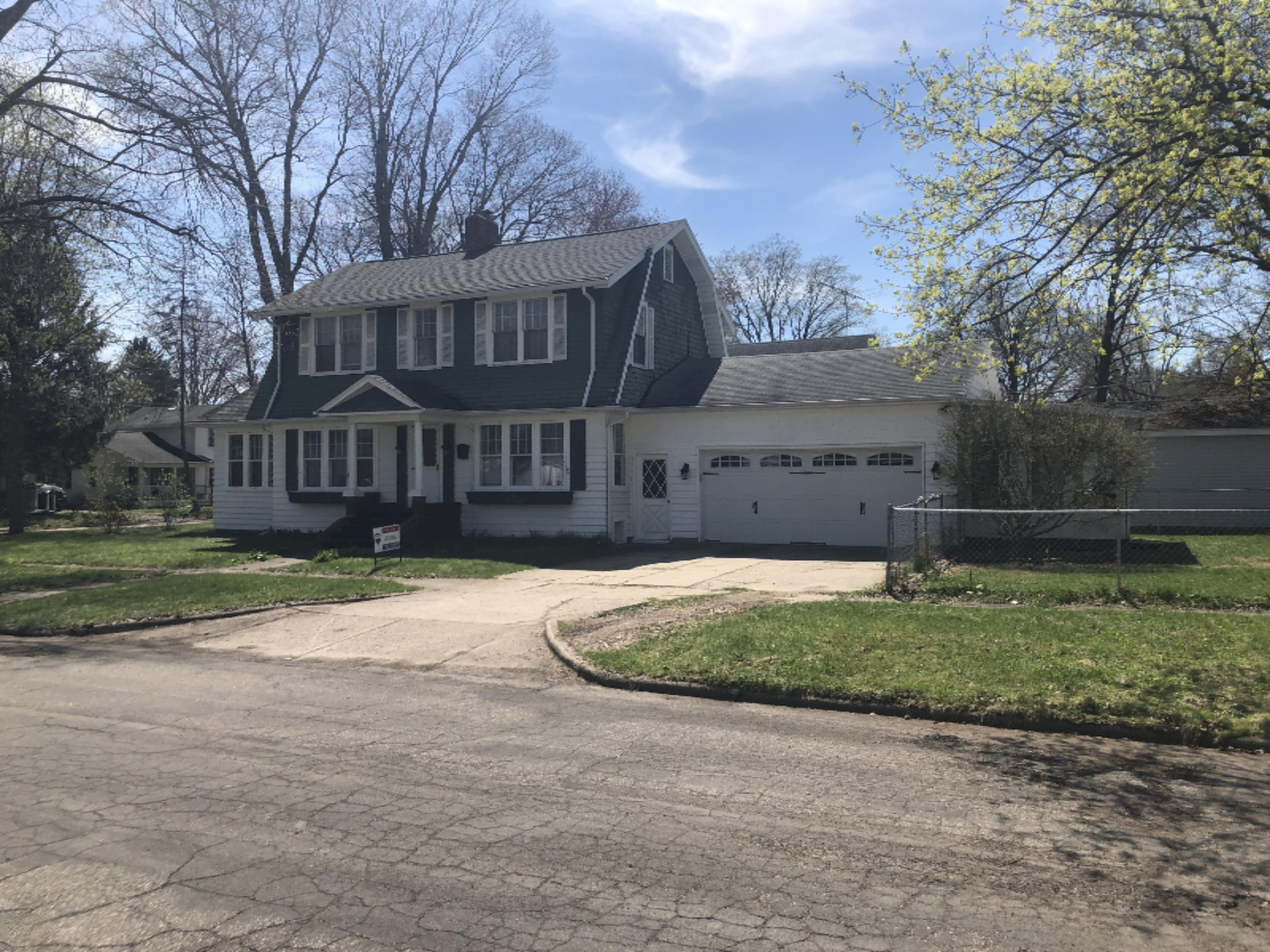620 West Street Three Rivers, MI 49093 - Photo 3 of 25 IMG_0798