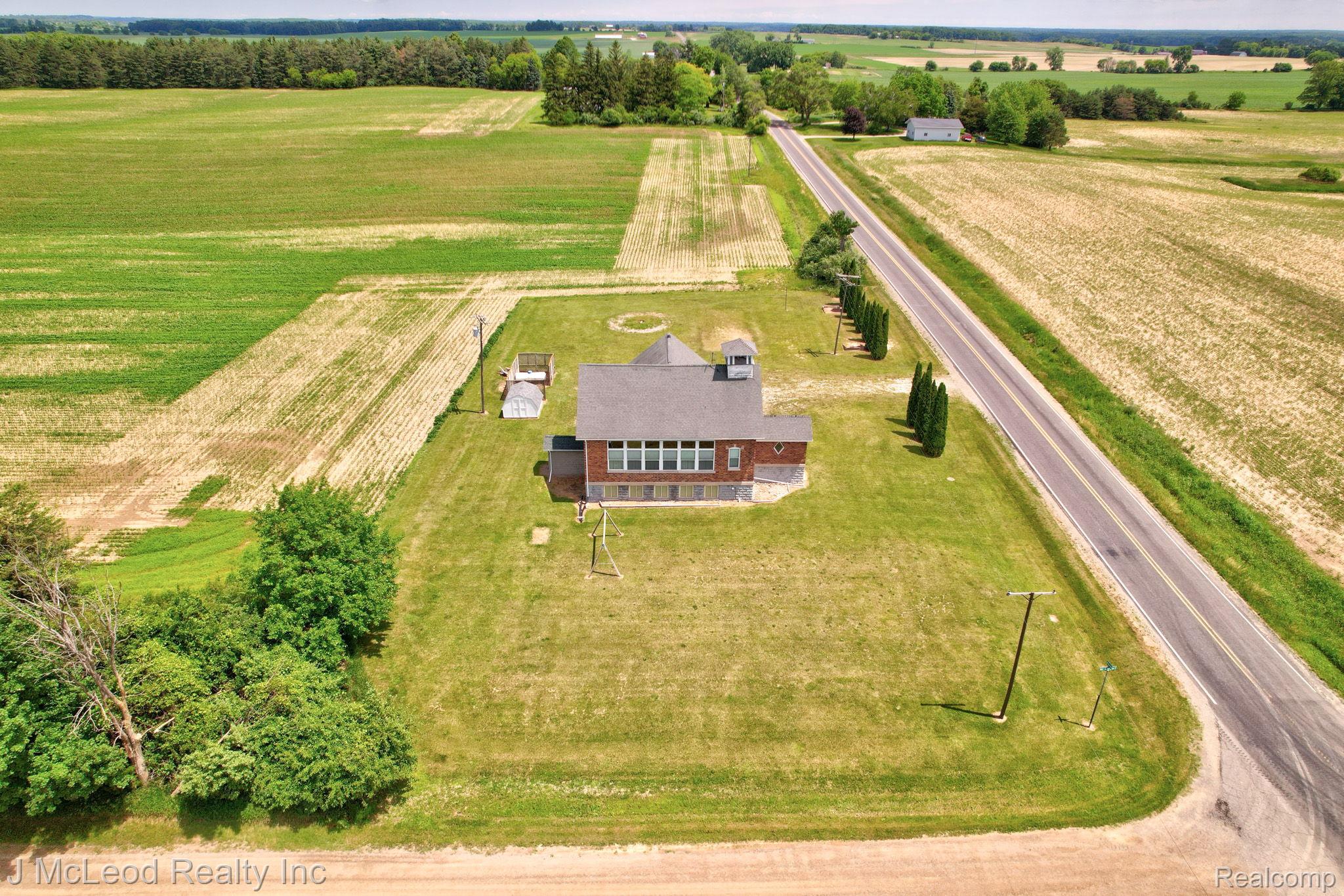 2515 East Akron Road Caro, MI 48723 - Photo 48 of 54 49-web-or-mls-2515 E Akron Rd-01.jpg