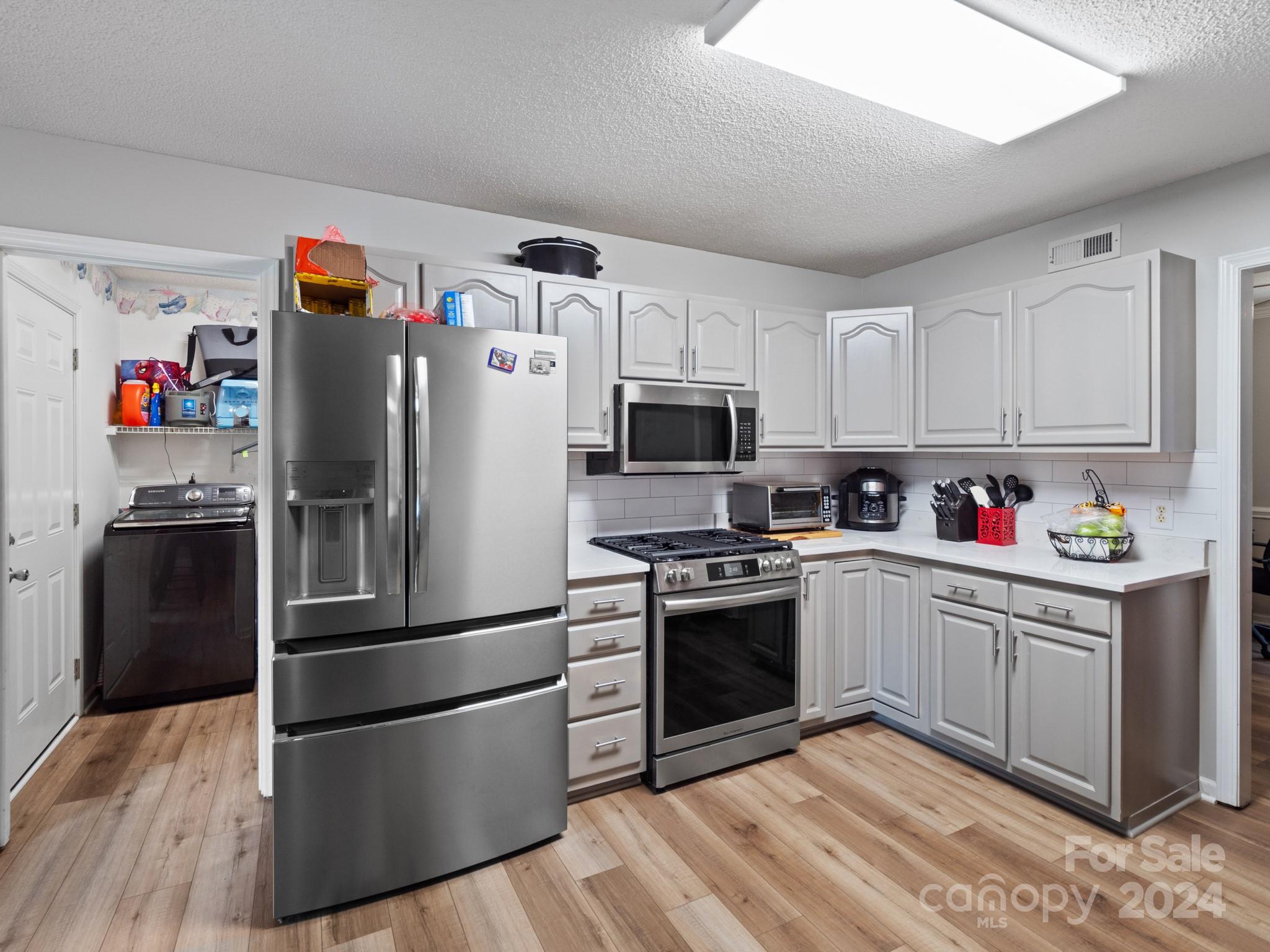 242 State Rd S-46-186 Clover, SC 29710 - Photo 7 of 32 Gallery Image 7