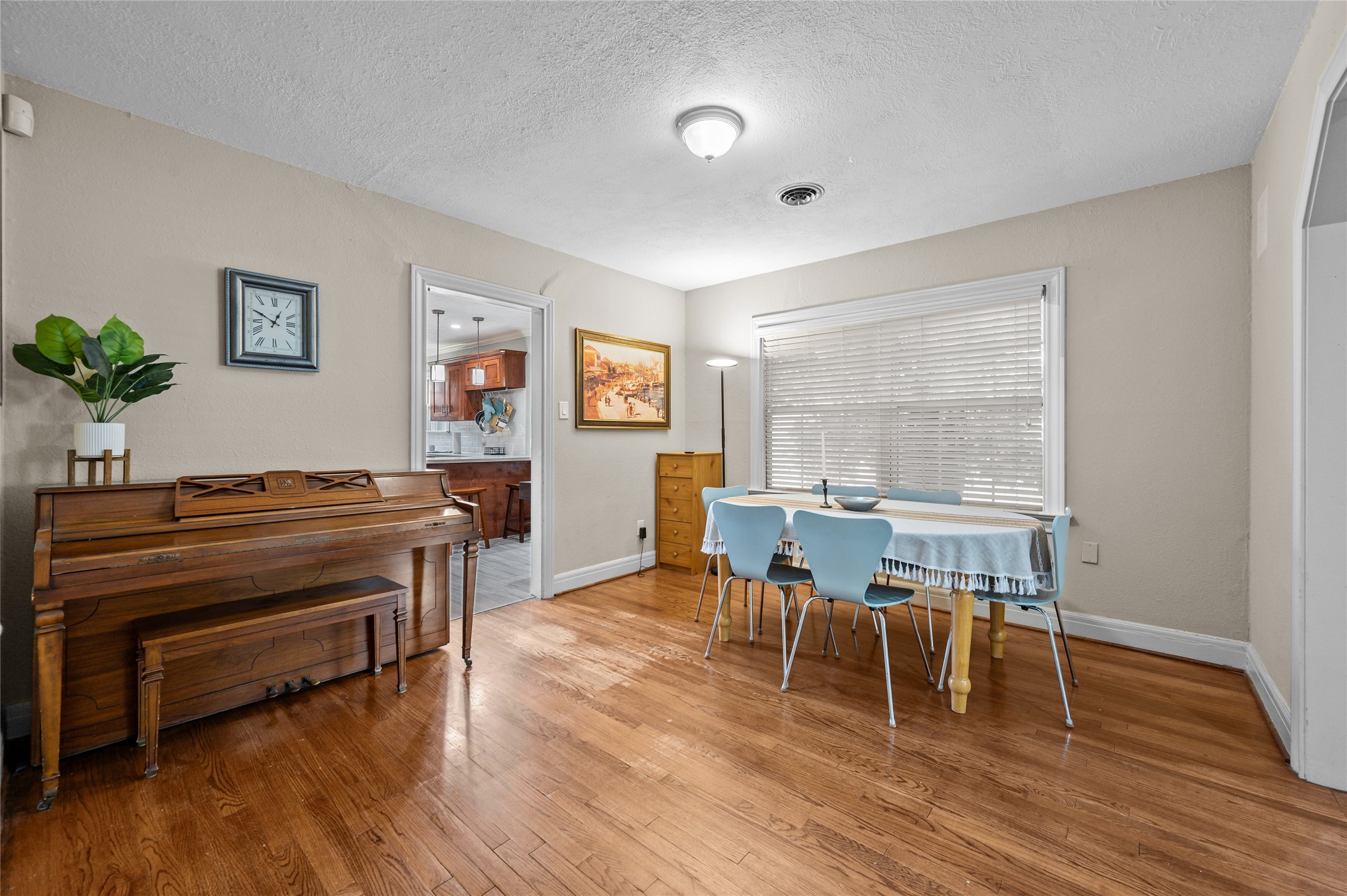 2311 Addison Road Houston, TX 77030 - Photo 32 of 44