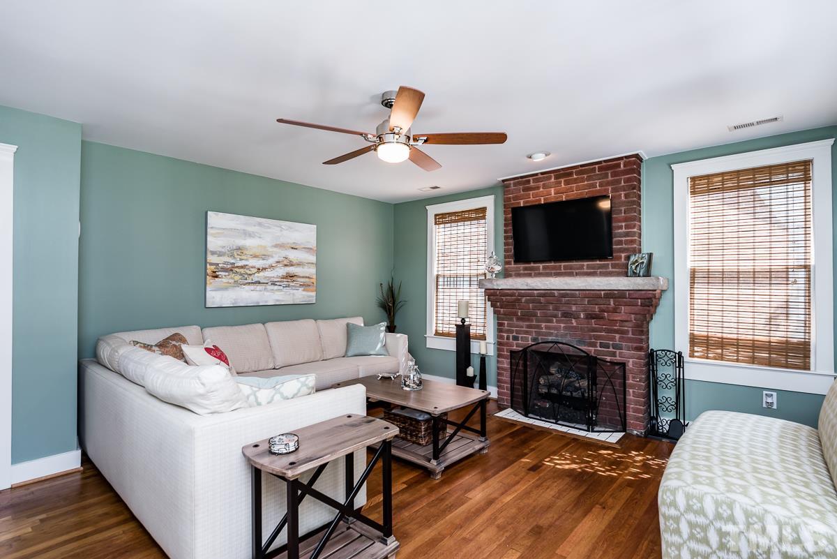 512 Cole Street Raleigh, NC 27605 - Photo 3 of 23 Gallery Image 3