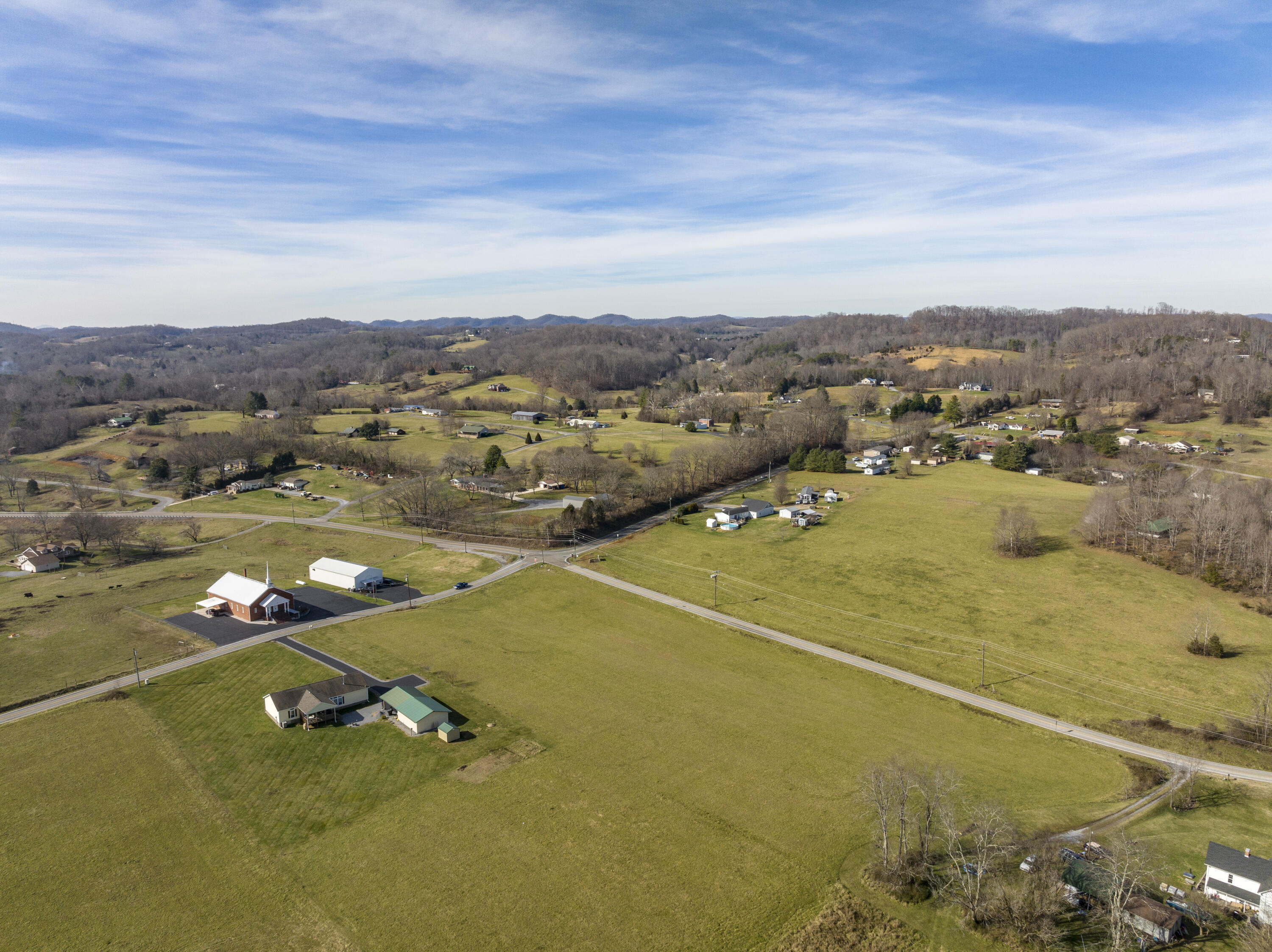 945 Beidleman Creek Road, Unit 1 Bristol, TN 37620 - Photo 14 of 16 198F080A-1521-45A6-A208-C4C457E25BBF