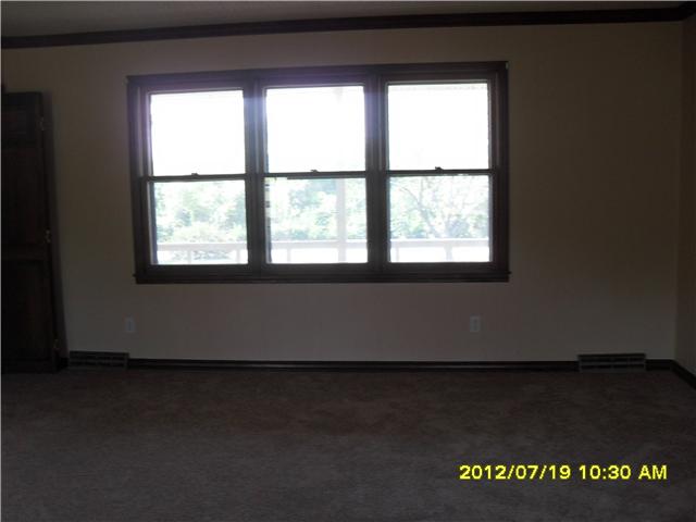 670 Baker Road Columbia, TN 38401 - Photo 17 of 19 LIVING ROOM
