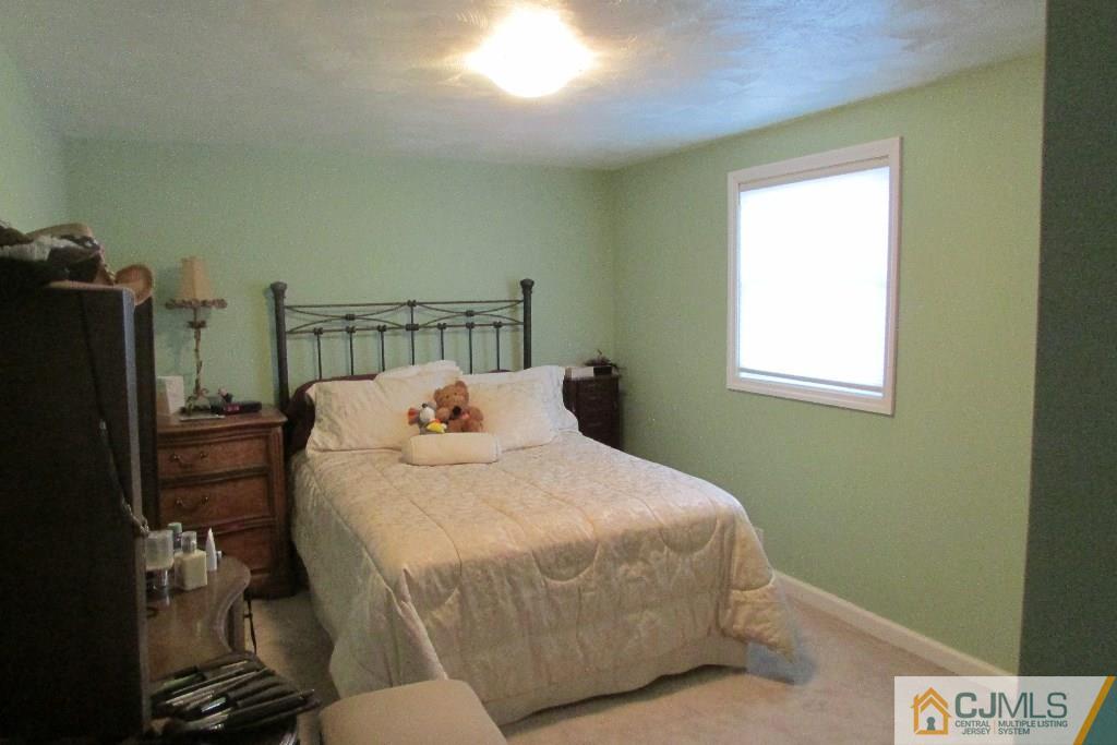 45 Wilcox Road New Brunswick, NJ 08901 - Photo 14 of 17 Gallery Image 14