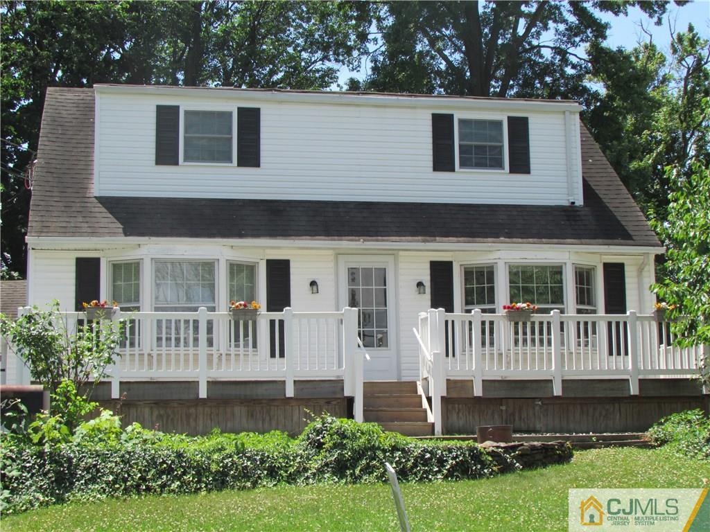 45 Wilcox Road New Brunswick, NJ 08901 - Photo 3 of 17 Gallery Image 3