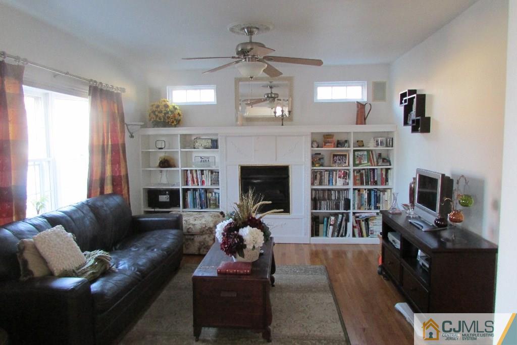 45 Wilcox Road New Brunswick, NJ 08901 - Photo 7 of 17 Gallery Image 7