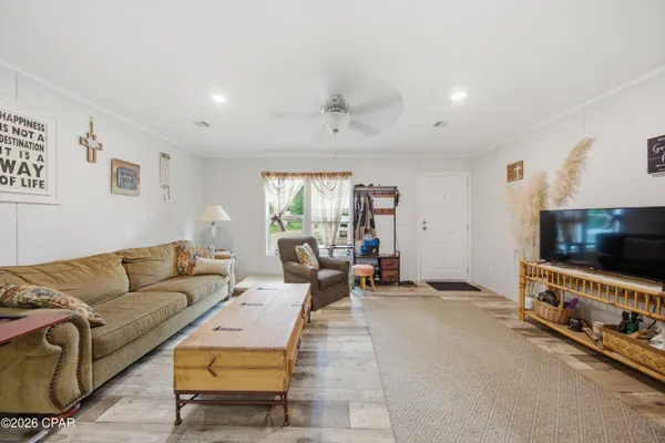 $234,500 | 650 Satellite Road, Graceville, FL 32440