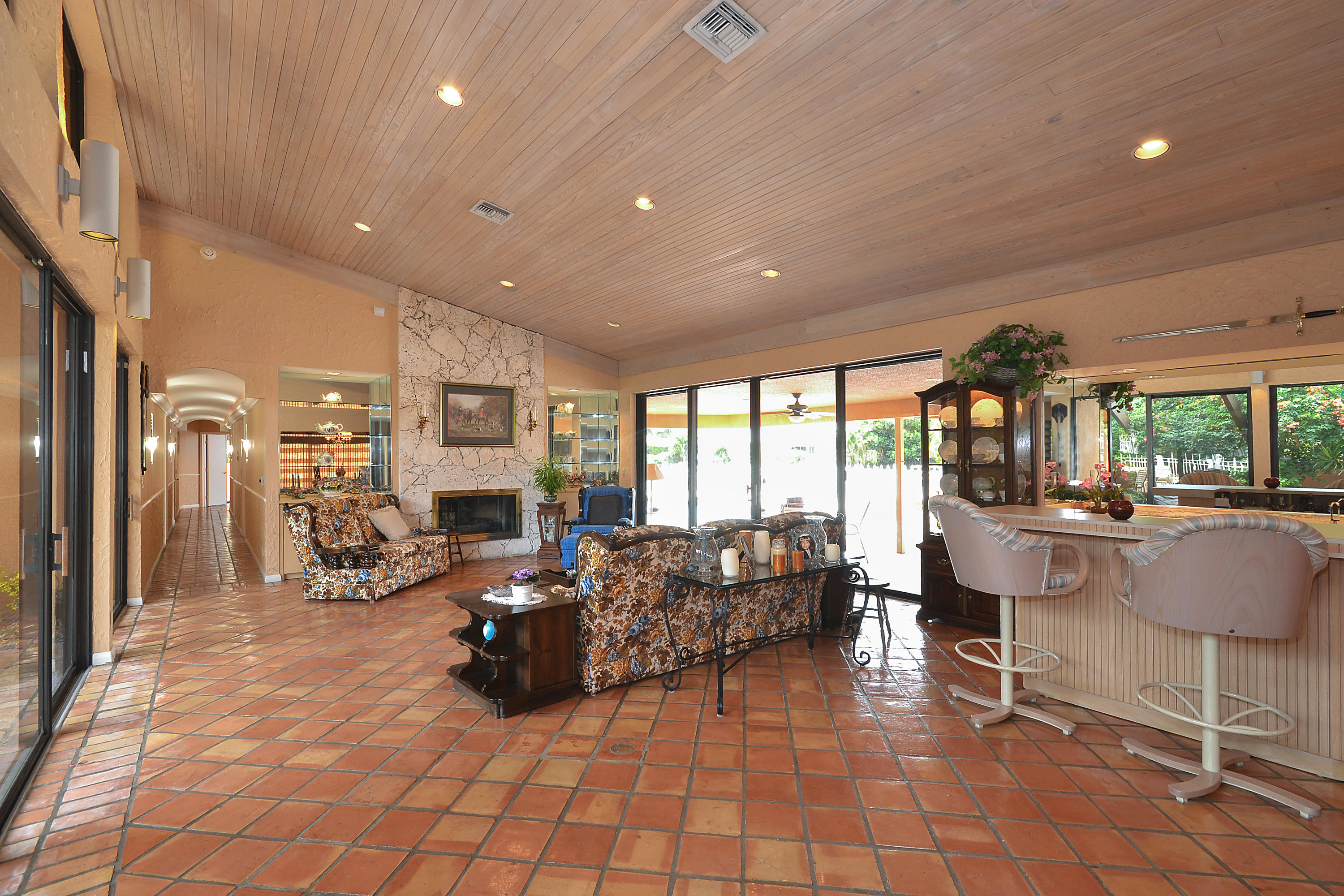 7401 Northeast 8th Court Boca Raton, FL 33487 - Photo 6 of 15 Living Room