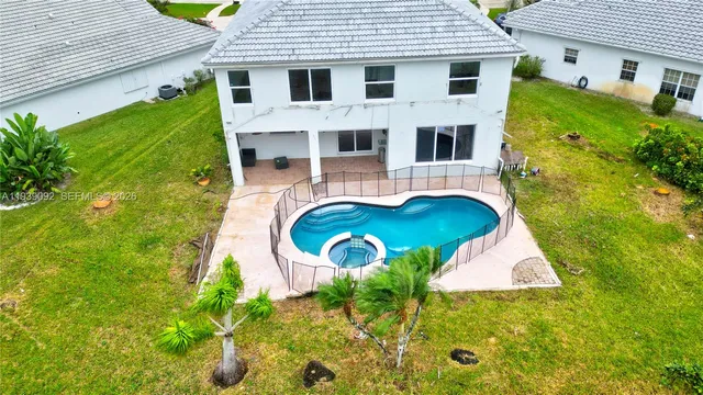 $4,500 | 7109 Waldon Pond, Stuart, FL 34997