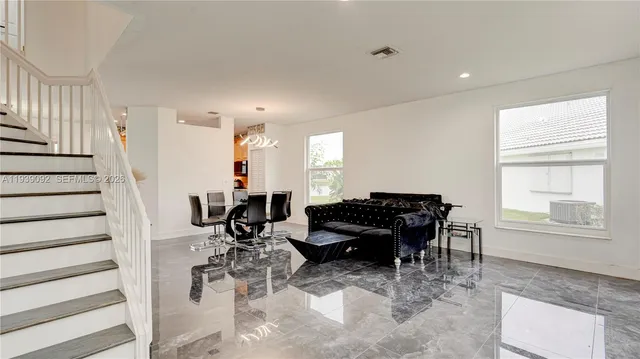 $4,500 | 7109 Waldon Pond, Stuart, FL 34997