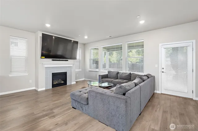 $824,999 | 29905 118th Place Southeast, Auburn, WA 98092