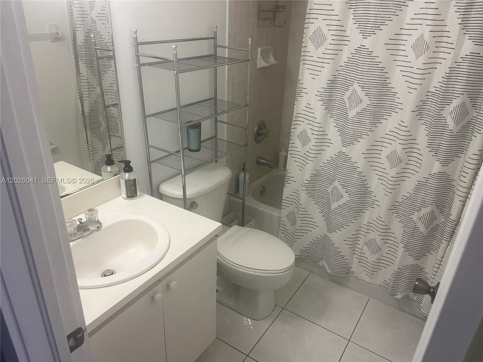12015 Southwest 14th Street Miami, FL 33184 - Photo 15 of 24