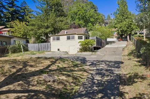 $995,000 | 552 Shoreline Highway, Mill Valley, CA 94941