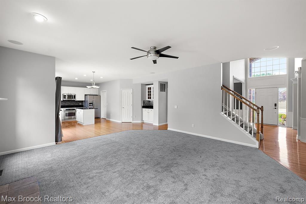 1644 Blushing Court Rochester Hills, MI 48307 - Photo 7 of 34 Gallery Image 7