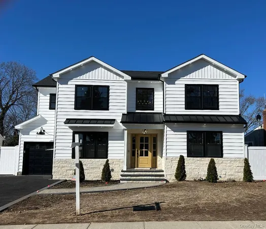 $1,599,999 | 26 Essex Road, Bethpage, NY 11714