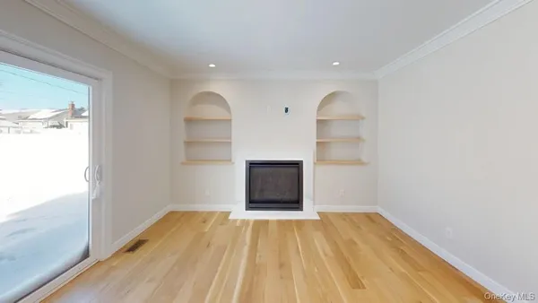 $1,599,999 | 26 Essex Road, Bethpage, NY 11714