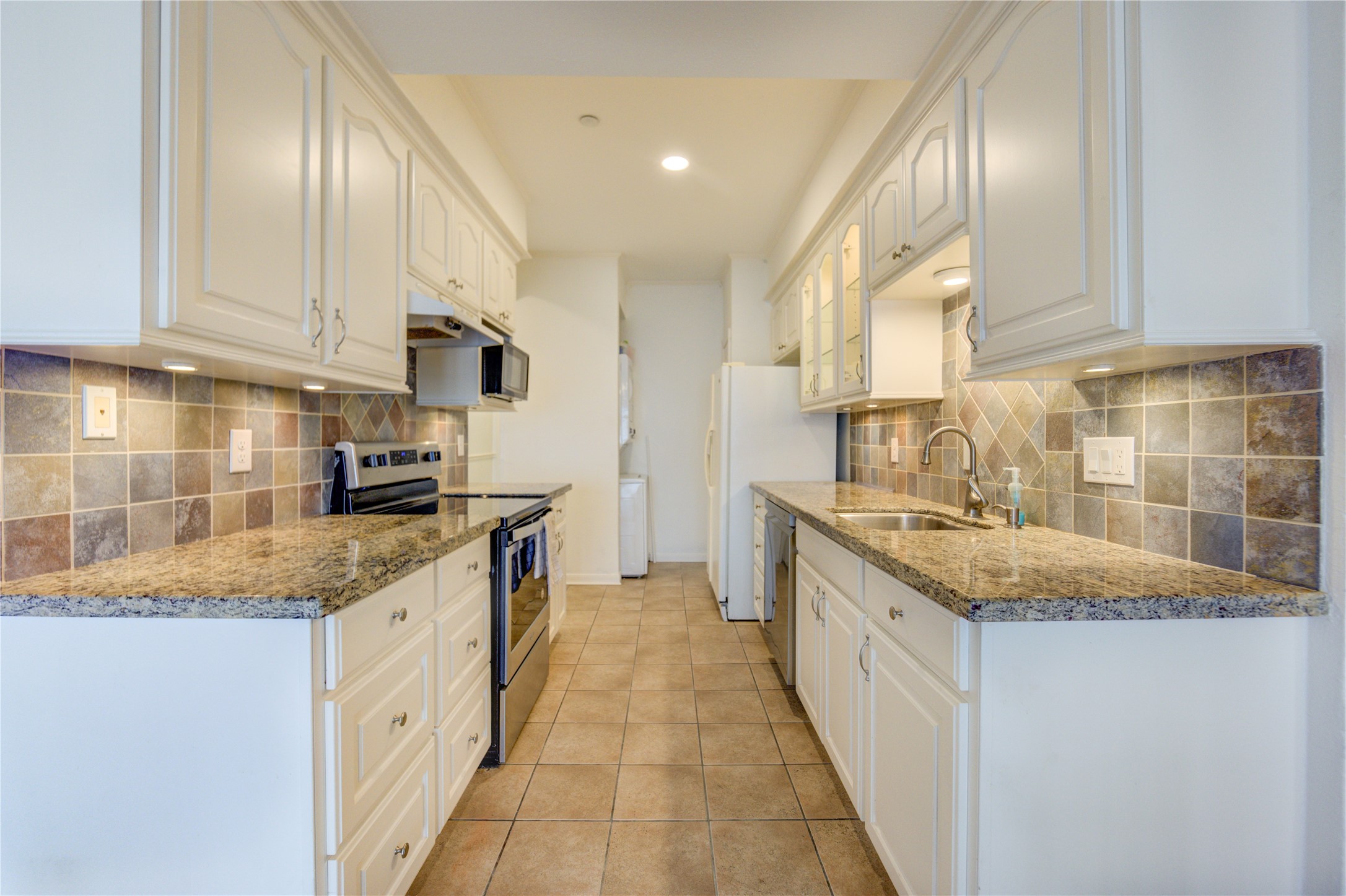 401 Lakeside Lane, Unit 106 Houston, TX 77058 - Photo 20 of 44