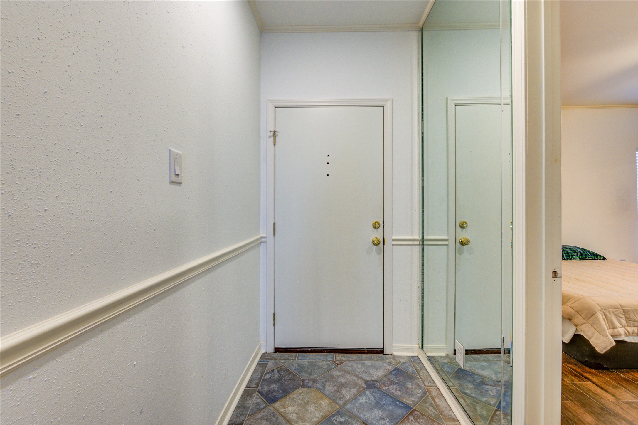 401 Lakeside Lane, Unit 106 Houston, TX 77058 - Photo 3 of 44