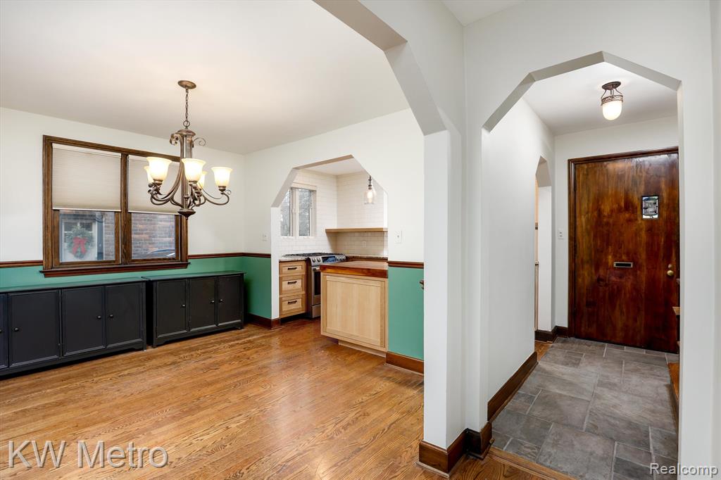 407 Touraine Road Grosse Pointe Farms, MI 48236 - Photo 14 of 43
