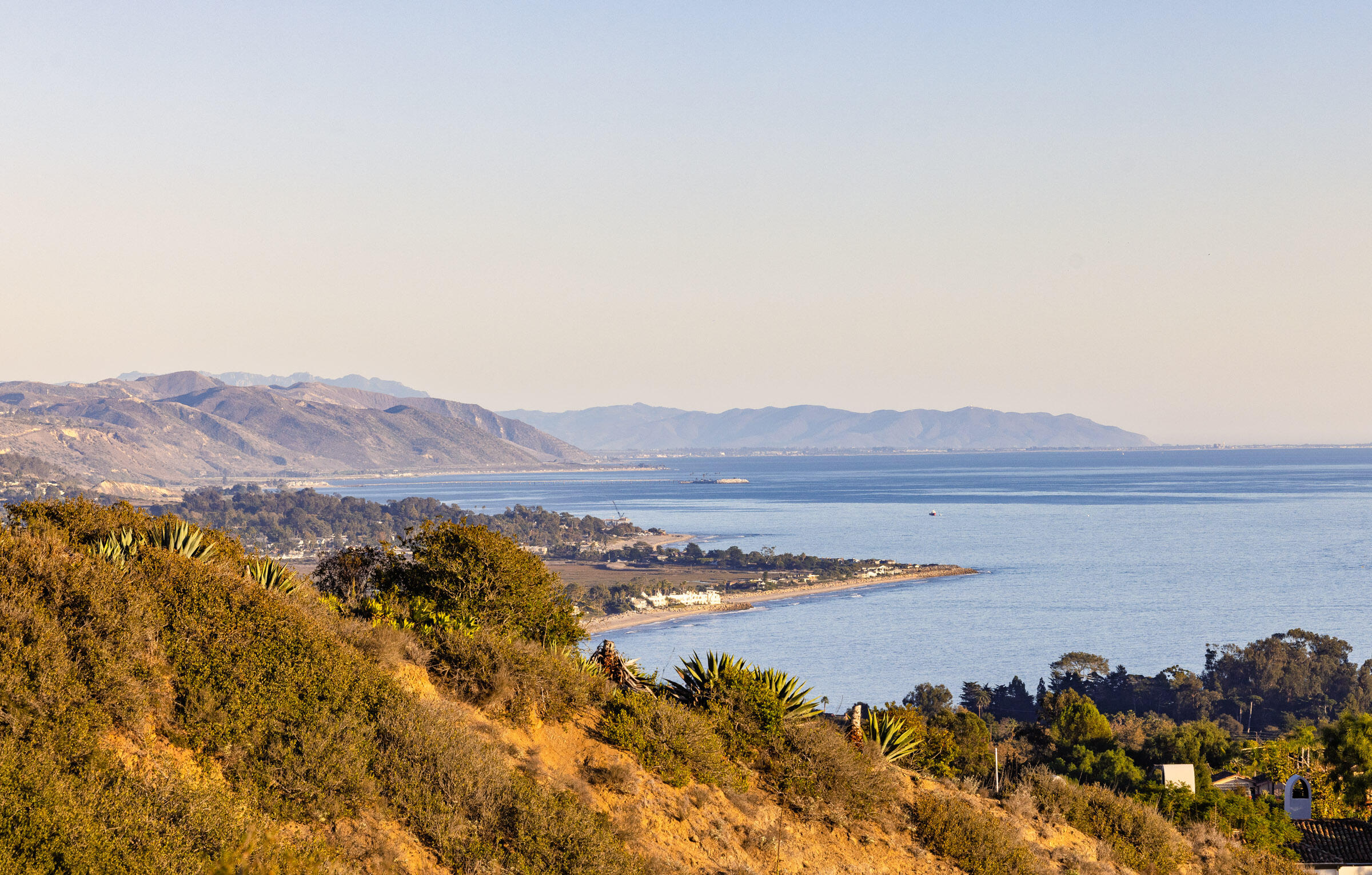 480 Ortega Ridge Road Santa Barbara, CA 93108 - Photo 5 of 54 480 Ortega Ridge_0021