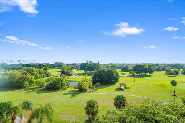 $379,900 | 3050 North Palm Aire Drive, Unit 710, Pompano Beach, FL 33069