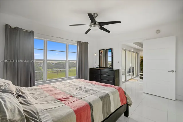 $379,900 | 3050 North Palm Aire Drive, Unit 710, Pompano Beach, FL 33069